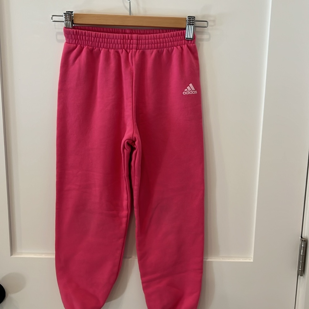 Excellent condition girls bright pink Adidas sweatsuit. Sz 6x - Picture 4 of 6